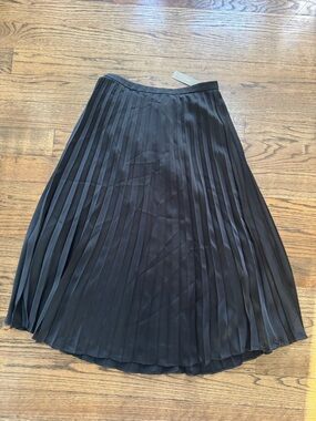 J.Crew Black Pleated Midi Skirt NWT Size 6 Classic A-Line